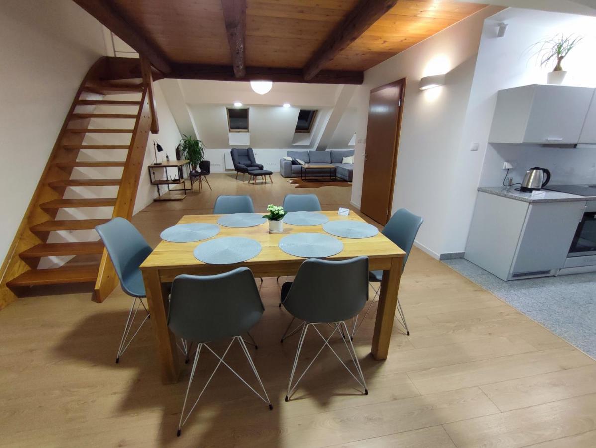 Apartament"Nad Niwka 6" Z Zamykanym Bezplatnym Parkingiem Bielsko-Biala Bagian luar foto